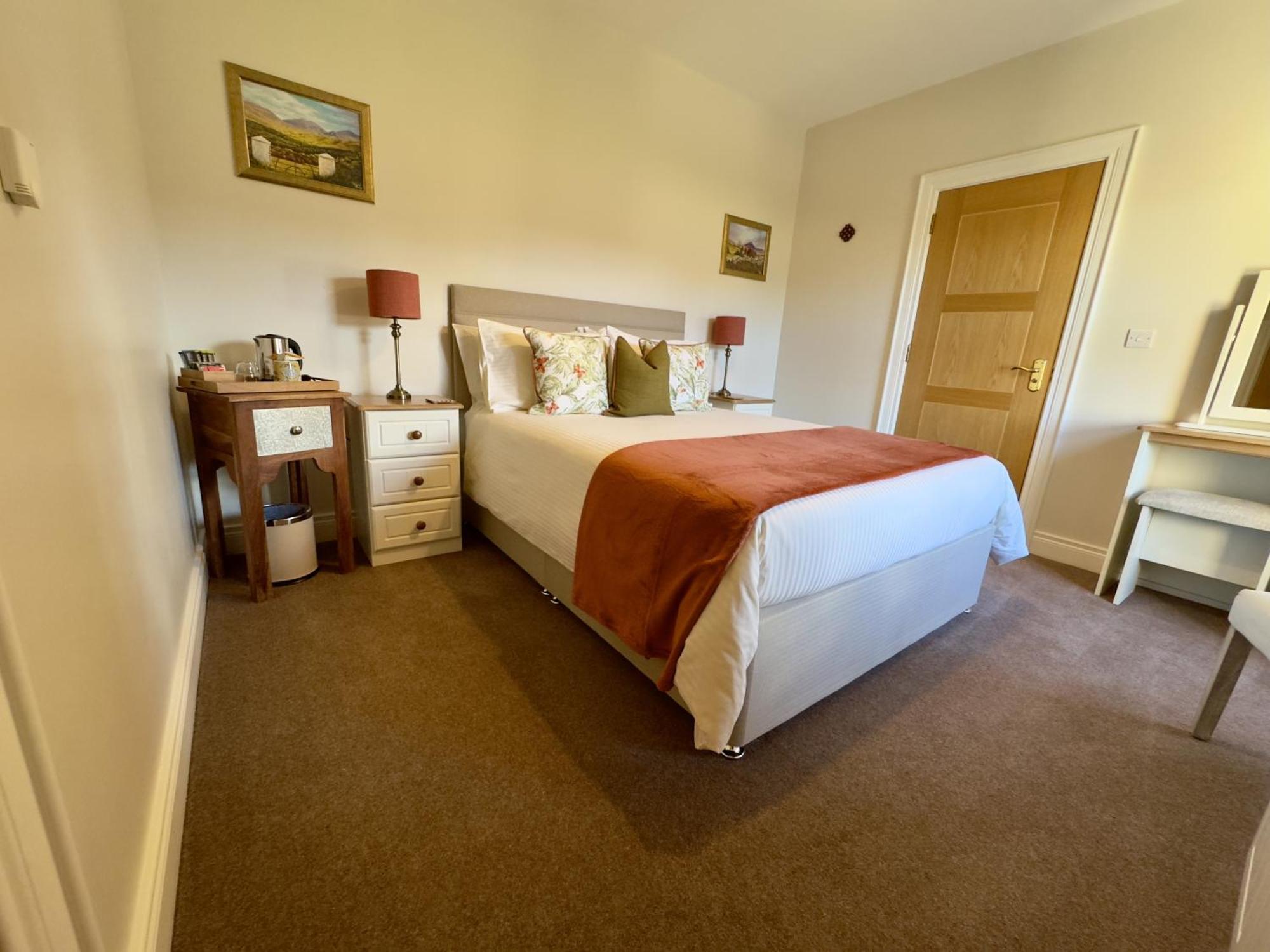 Mourne Country House Bed And Breakfast Кілкіл Номер фото