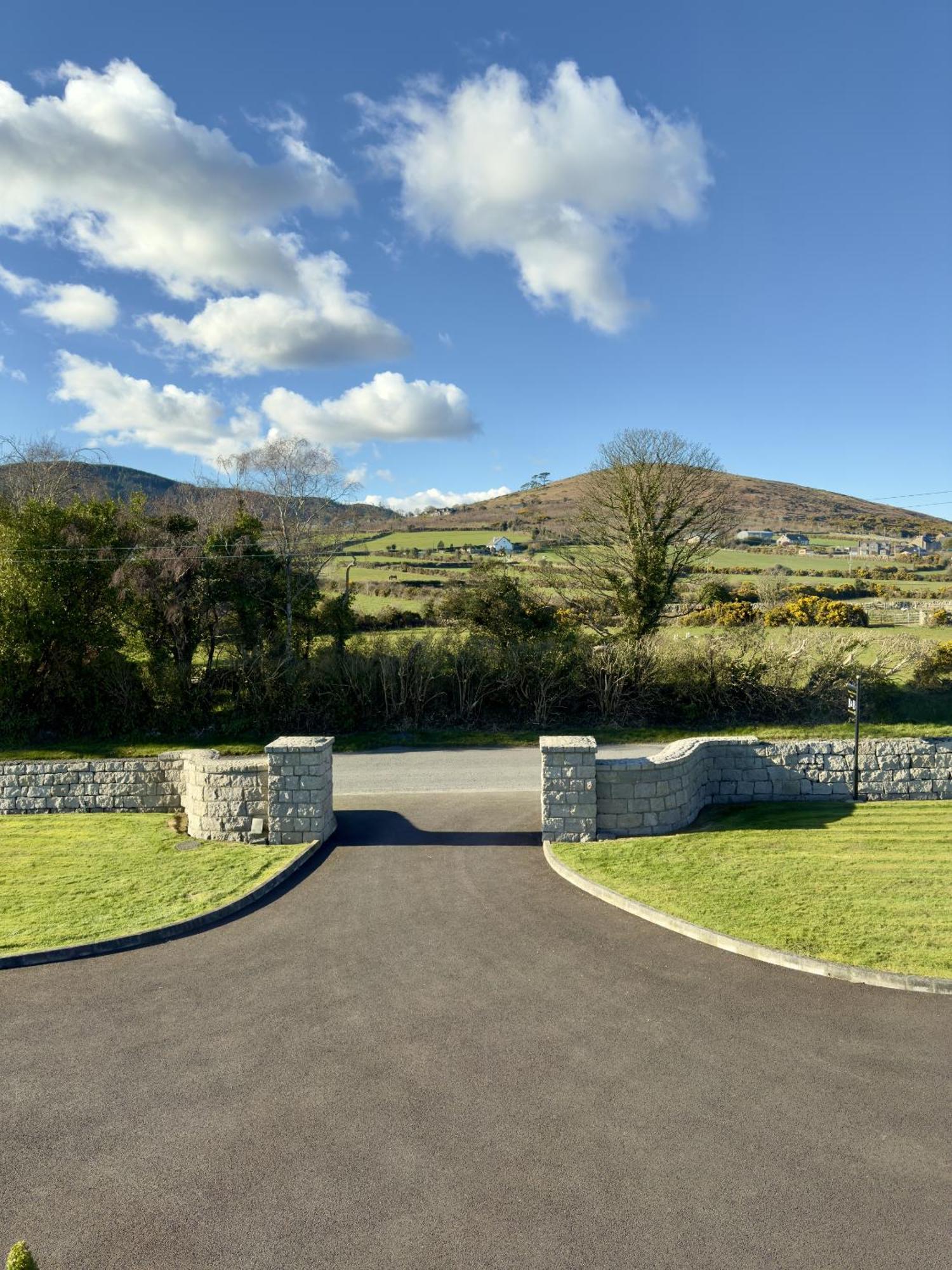 Mourne Country House Bed And Breakfast Кілкіл Номер фото